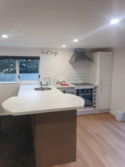 Little Nest In Ngaio Apartment Wellington Ngoại thất bức ảnh